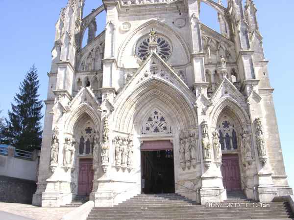 2005 03 17 1134 chateauneuf sur cher 015 