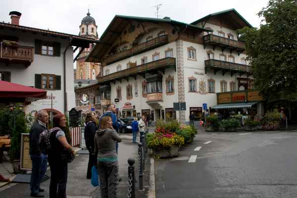 2009 09 12 alpinetour 2009 hazel mittenwald motorhome nigel rubywedding 052 jpg
