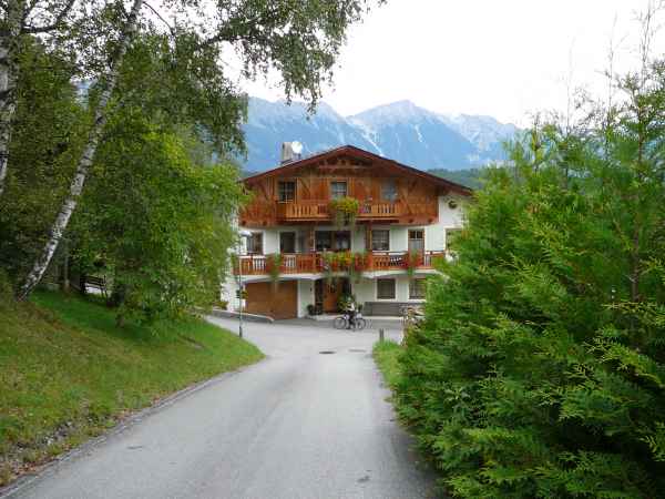 2009 09 16 alpinetour 2009 cycling motorhome natters rubywedding 113 jpg