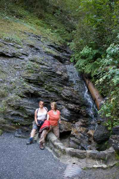 2009 09 18 alpinetour 2009 denise sykes hazel interlaken motorhome murren rubywedding 121 jpg