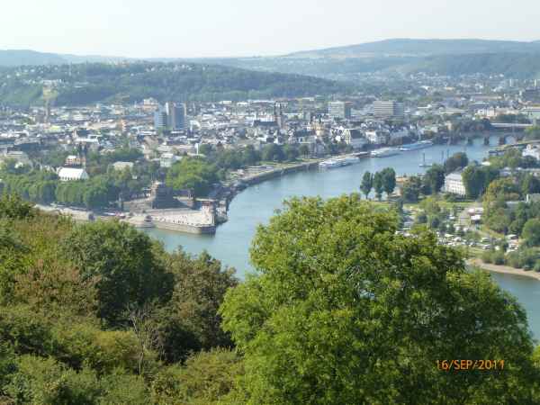 2011 09 16 rhine in flames trip flowershow koblenz motorhome 060 jpg