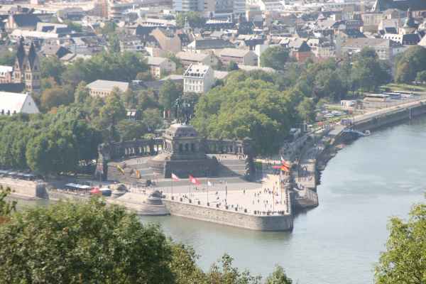 2011 09 16 rhine in flames trip flowershow koblenz motorhome 077 jpg