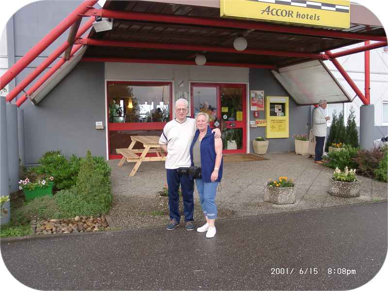 2001 06 15 denise sykes holidays italy 2001 metz us 023 jpg 3