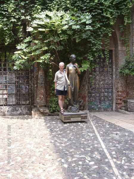 2001 06 23 italy 2001 peter sykes verona 086 jpg 3