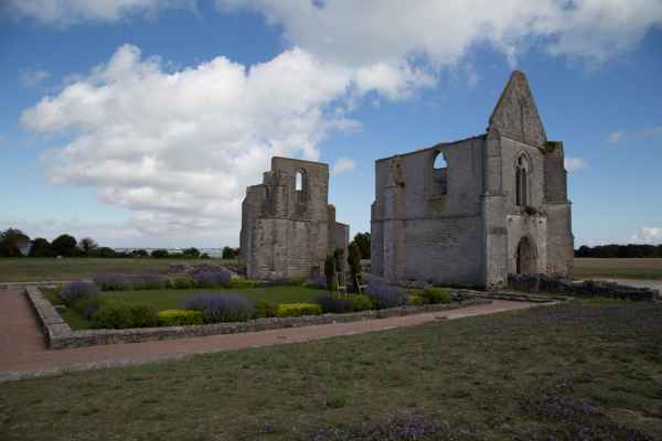 2014 07 12 churches france2014 laflotte de re motorhome 062 jpg