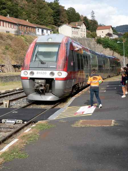 2023 08 30 monistrol de alier trains 116  2