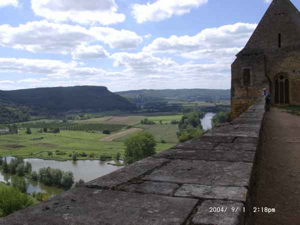 2004 09 01 beynac et cazenac france goldwing tremolat 2004 054 jpg