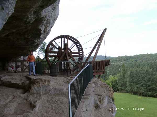 2004 09 03 caves dordogne eyzies france goldwing tremolat 2004 walking 108 jpg