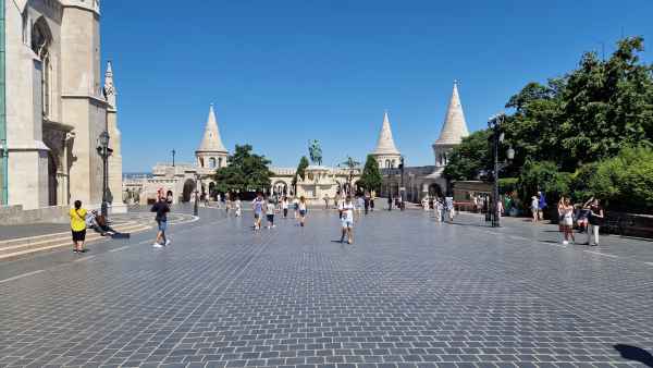 2025 07 02 1431 budapest danube cruise 281  2