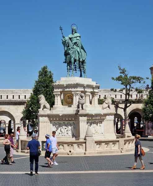 2025 07 02 1436 budapest danube cruise 285  2