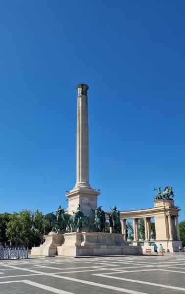 2025 07 02 1606 budapest danube cruise 303  2