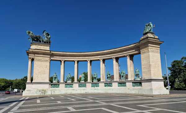 2025 07 02 1607 budapest danube cruise 306  2