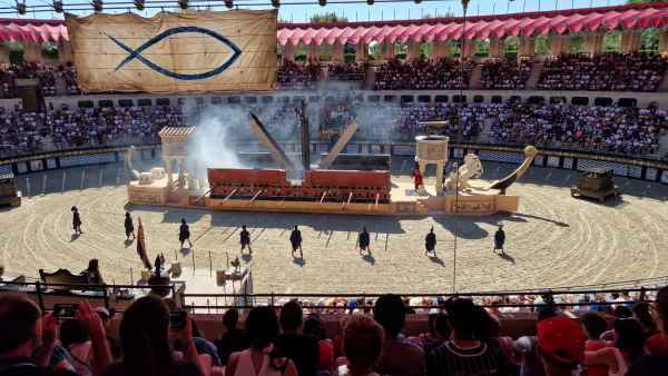  2025 08 08 1154 le signe du triomphe puy du fou 137 