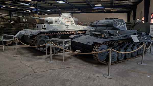  2025 08 10 1240 saumur tanks 226 