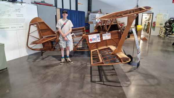  2025 08 13 1042 airoplane angers france2025 098 