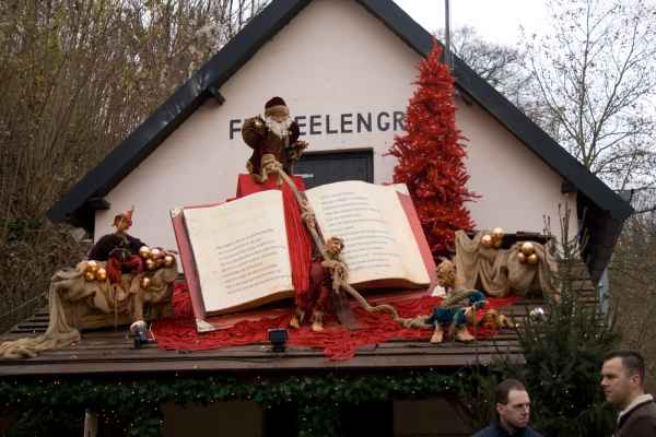 2007 11 25 christmas markets 2007 motorhome valkenburgh weekend breaks 033 jpg